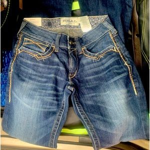 Ariats 27L never worn.